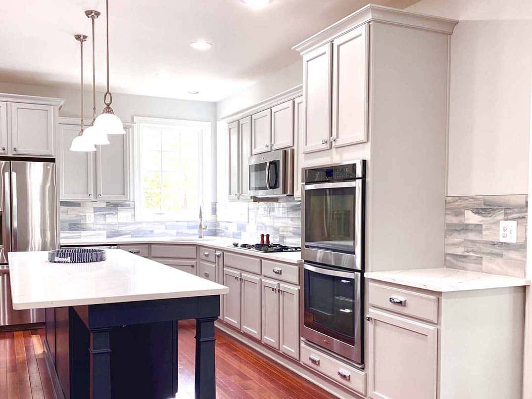 Kitchen Remodel with extended Kitchen Island